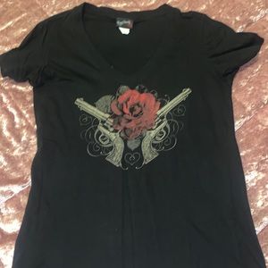 Rock Steady size XL rose and pistol T-shirt